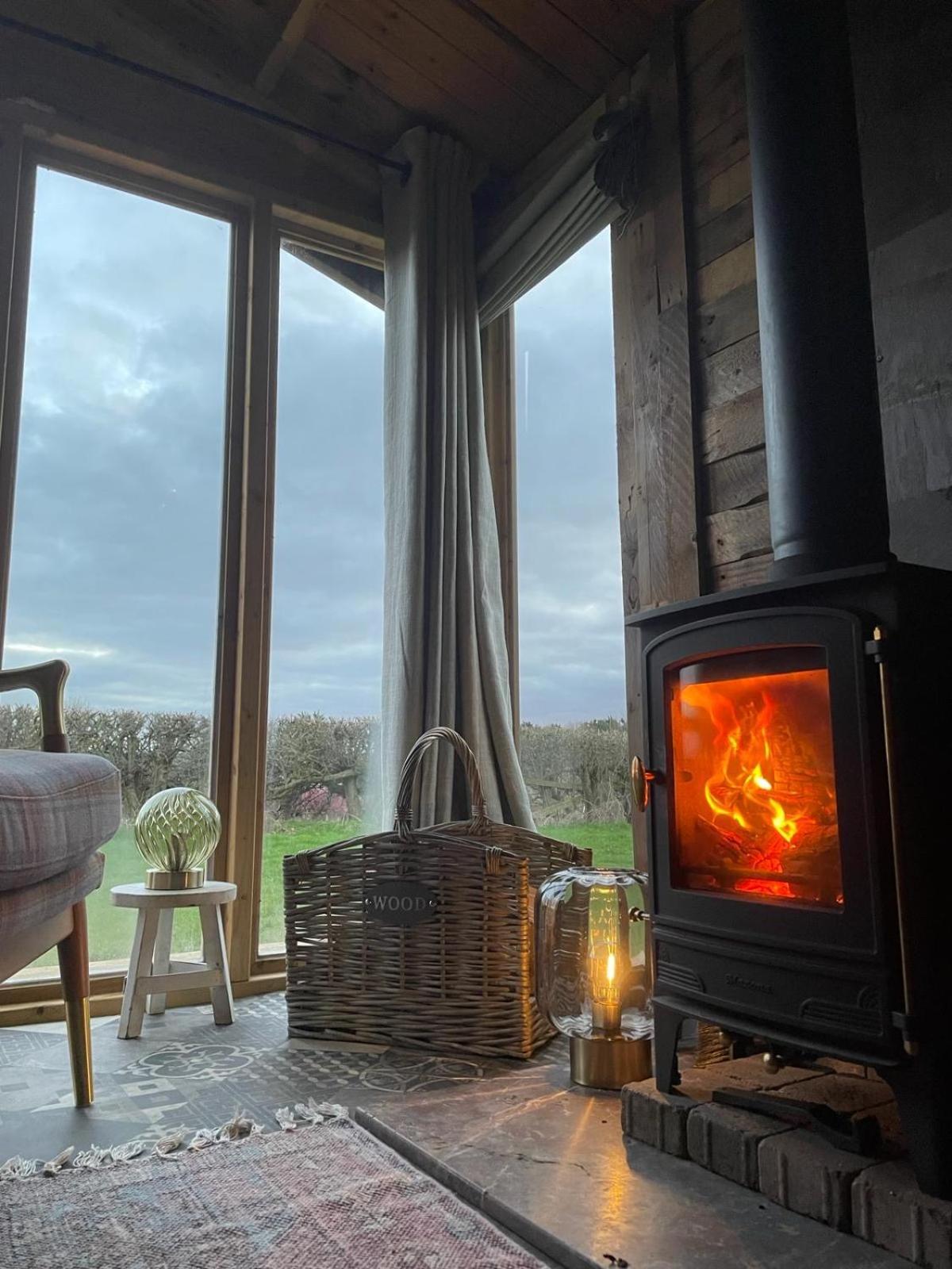 The Deer Hut At Carr House Farm Camping