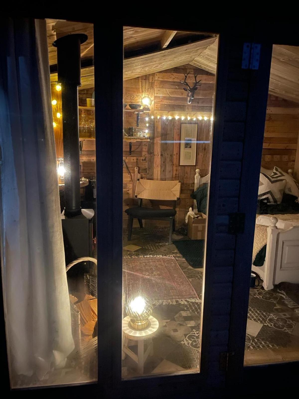 Camping The Deer Hut At Carr House Farm *